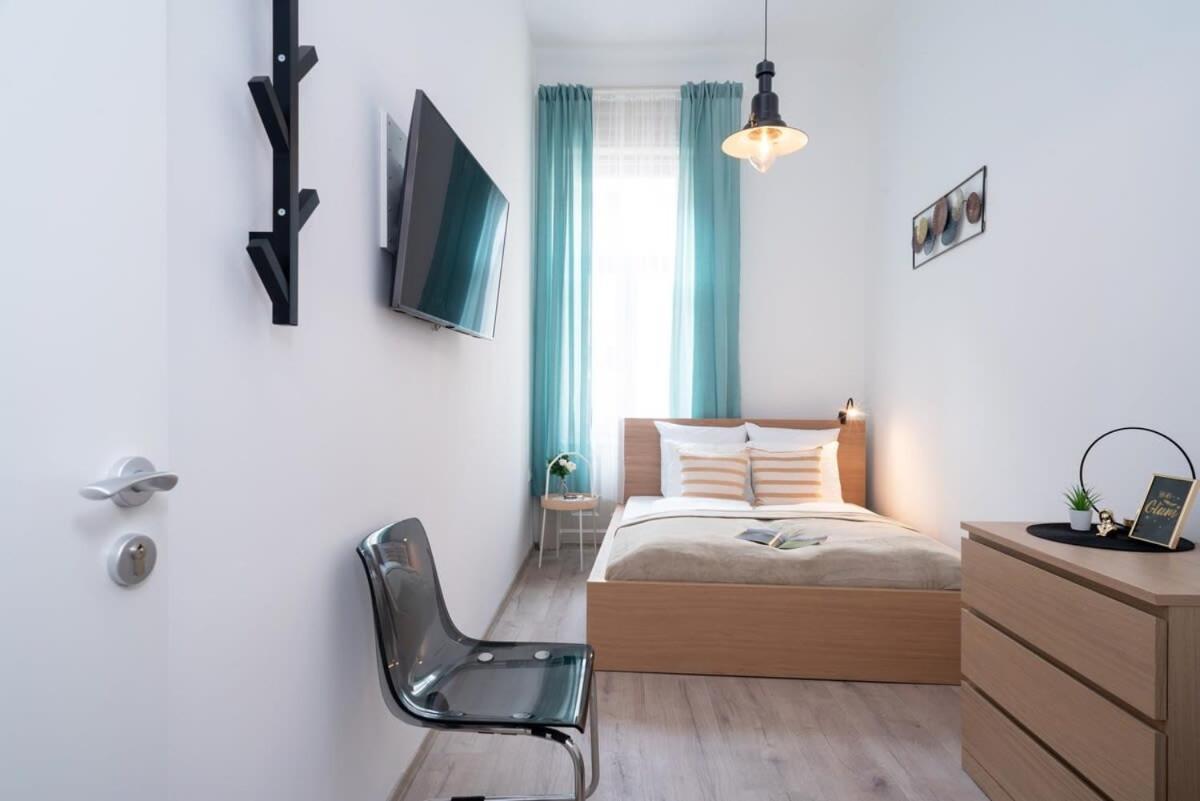 New Stylish And Super Apartment Budapest