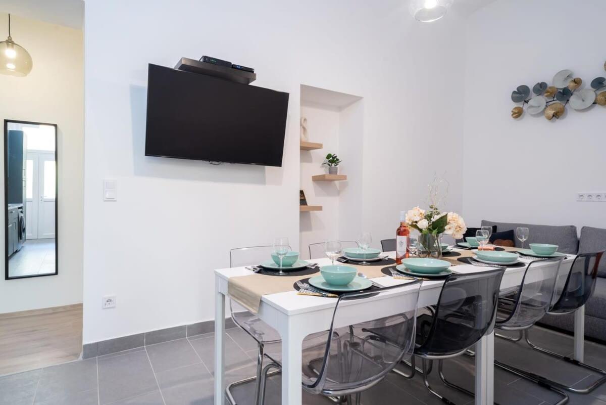 New Stylish And Super Apartment *