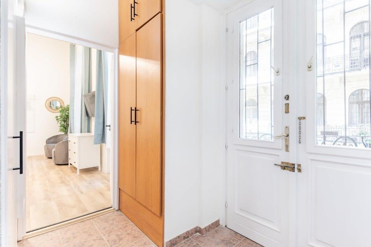 Ultra Modern For 3 Guests * Budapest