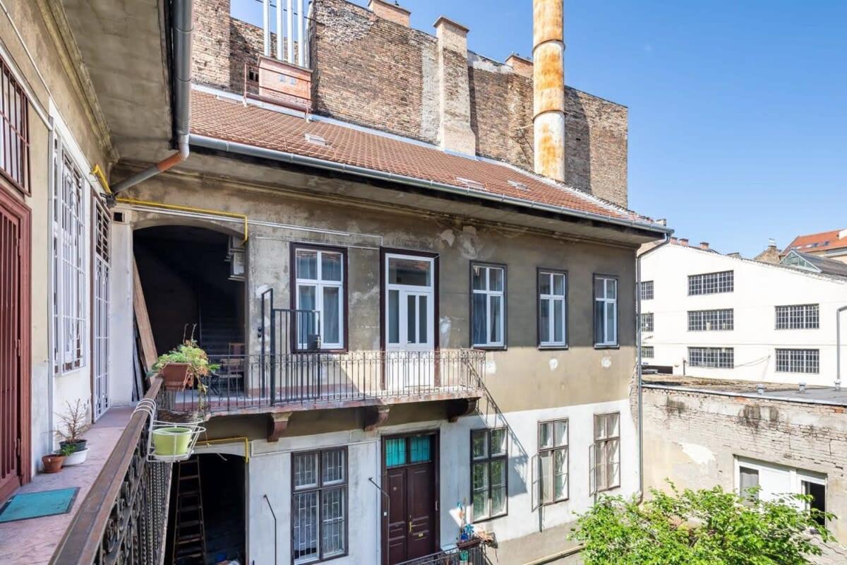 Very Charming - New - Apartment Budapest