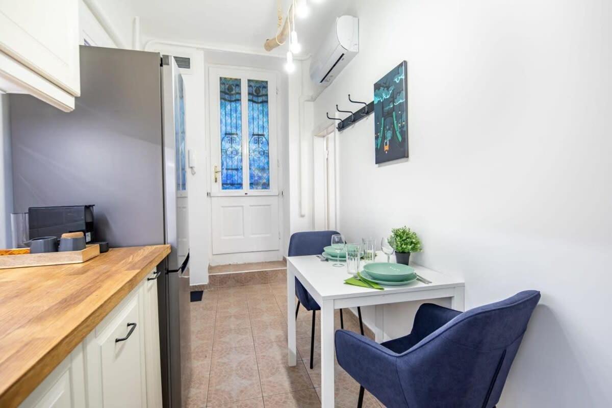 Appartement Convenient At Gastro Driven Location Boedapest