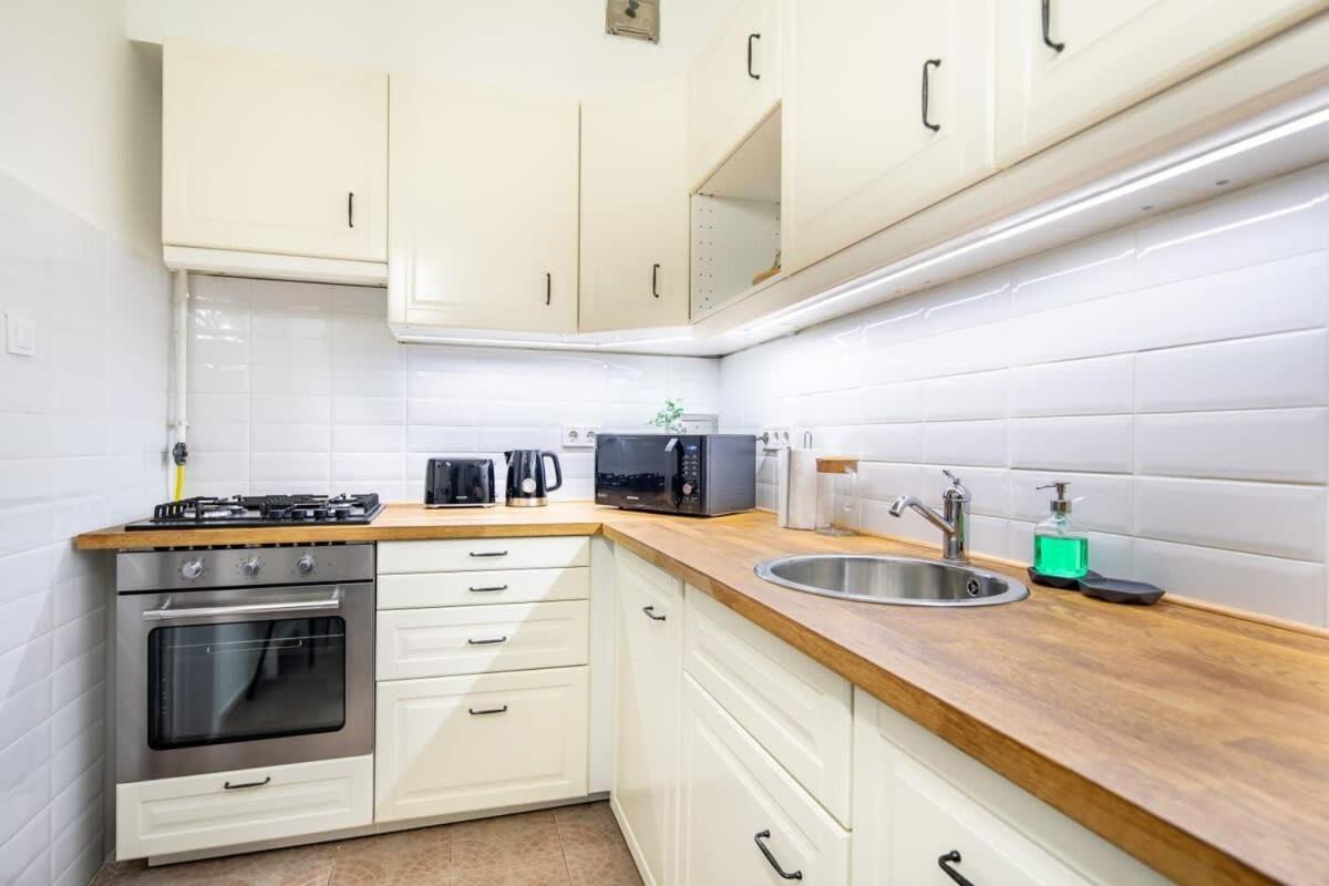 Convenient At Gastro Driven Location Appartement *
