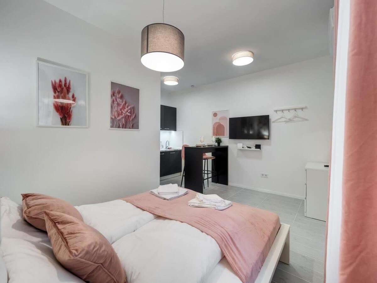 Cute With Ac Appartement