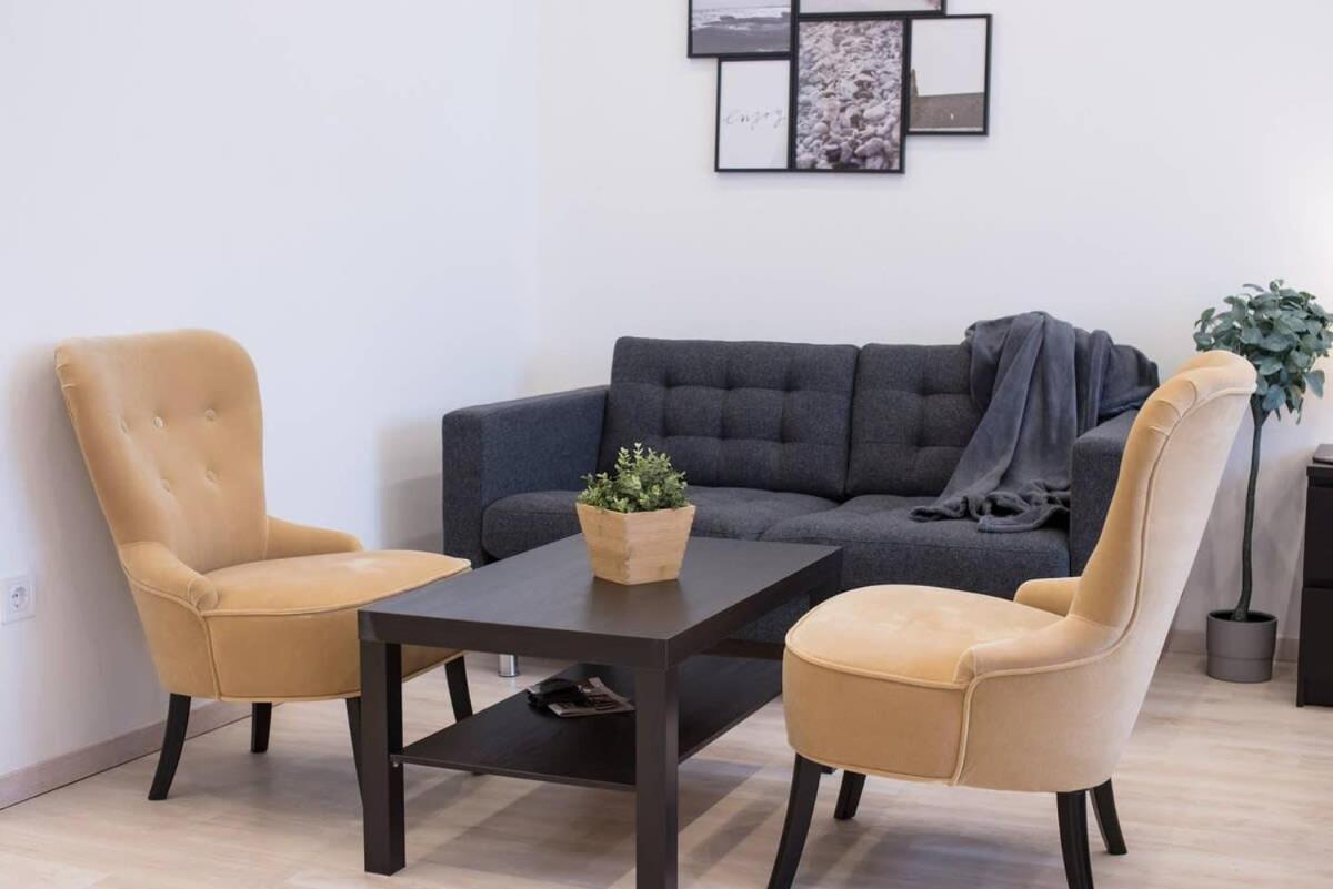 Very Modern And Cozy Ac Apartment *