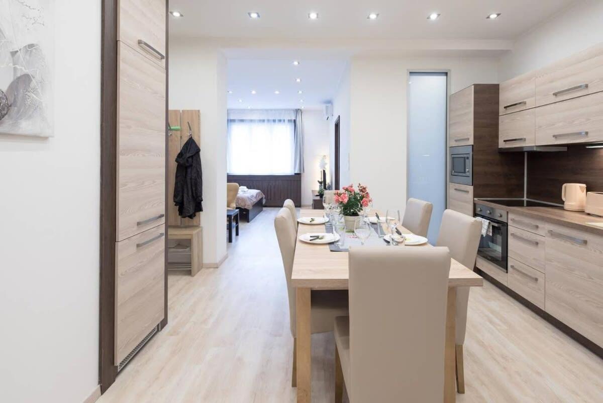 Very Modern And Cozy Ac *