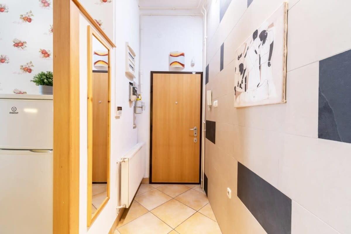 Spacious And Comfy Very Apartamento Budapest