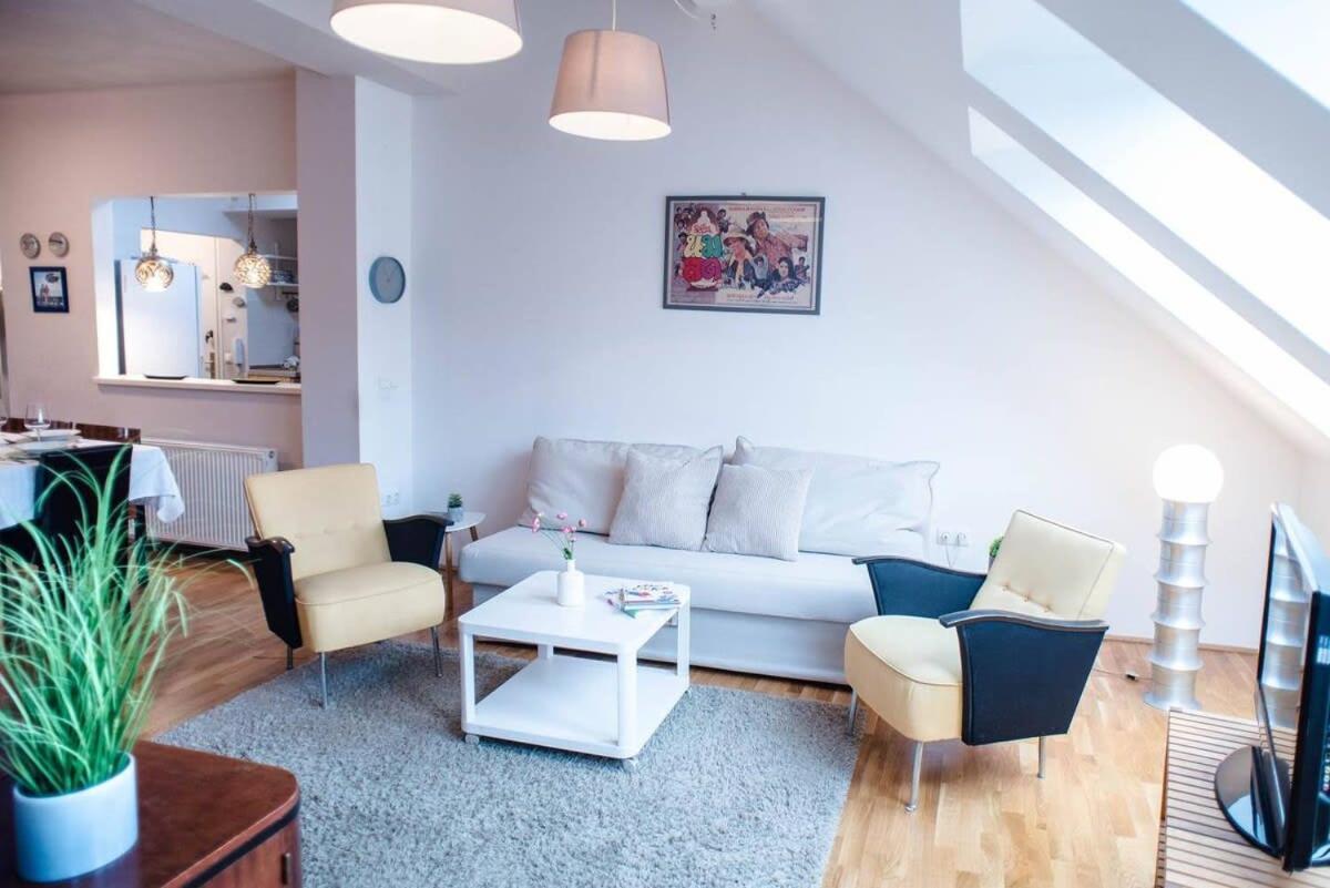 Apartment Stylish And Comfy For 6 Guests *
