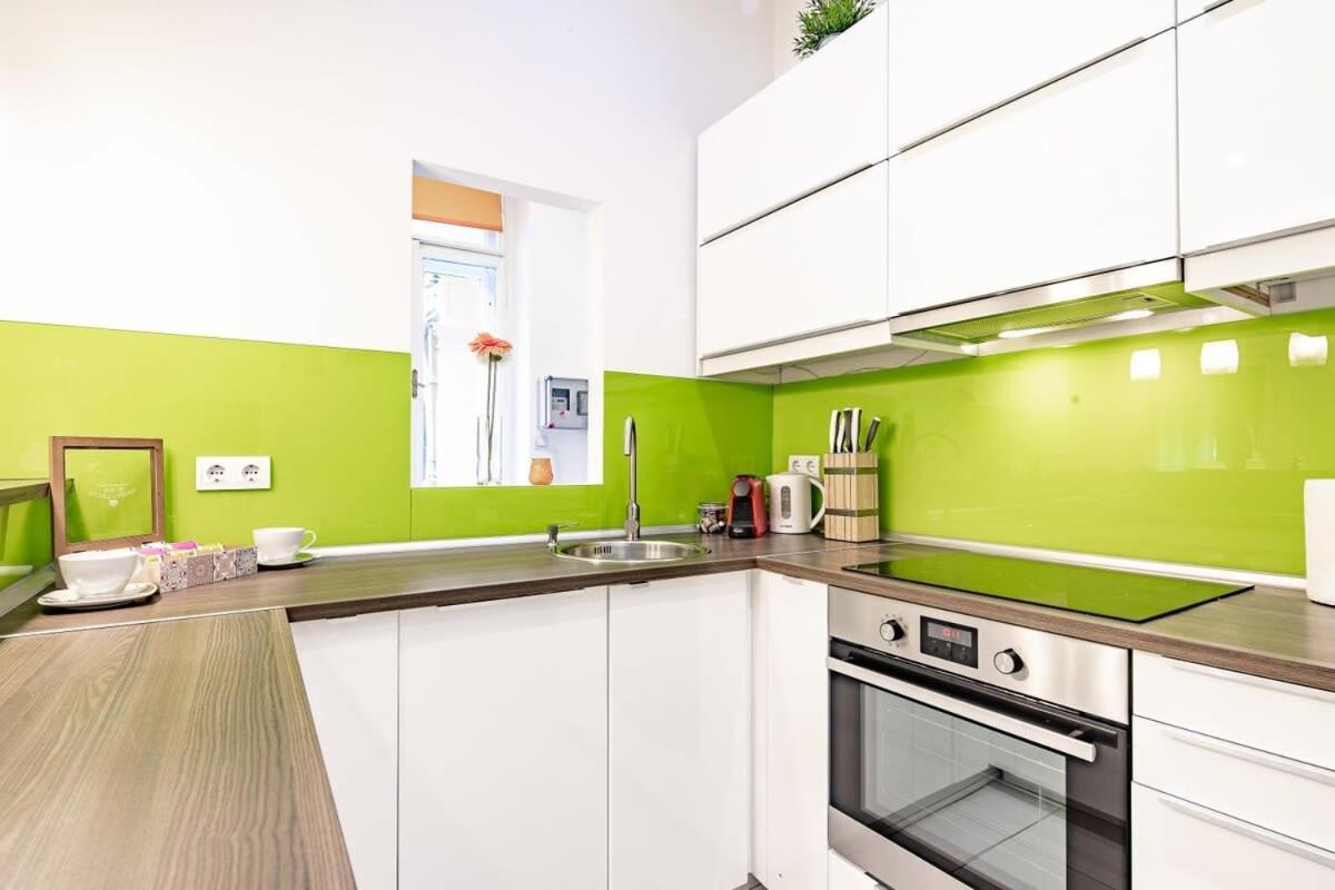 - Large - Comfy Apartamento Budapest
