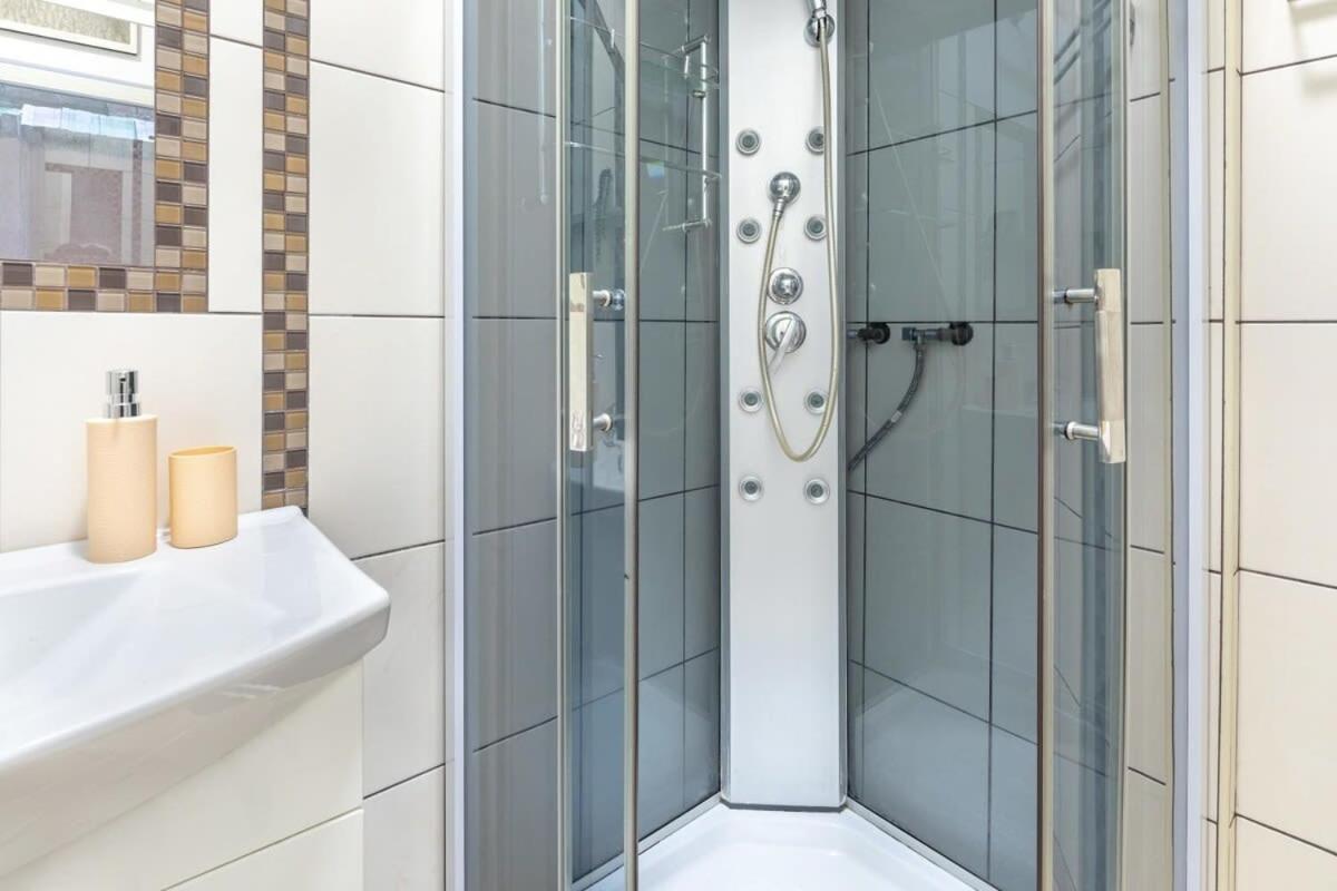Apartamento Rustic In The Downtown Budapest