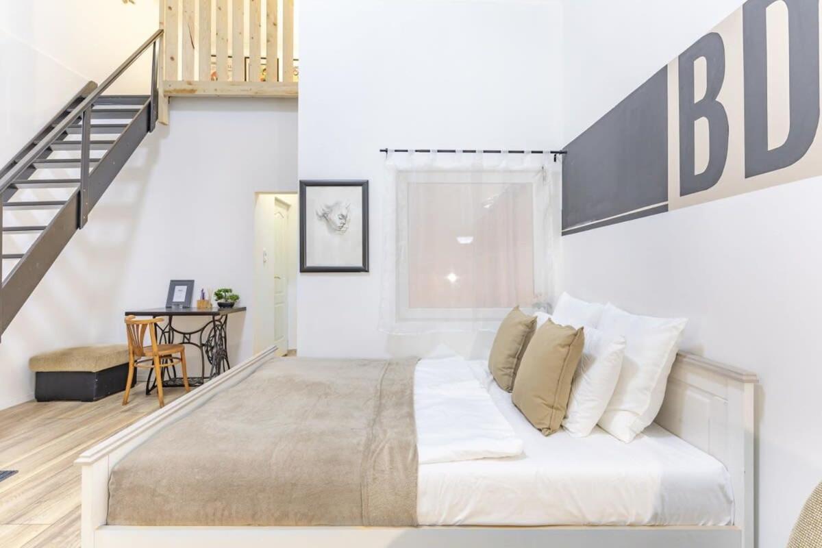 Rustic In The Downtown Apartamento Budapest