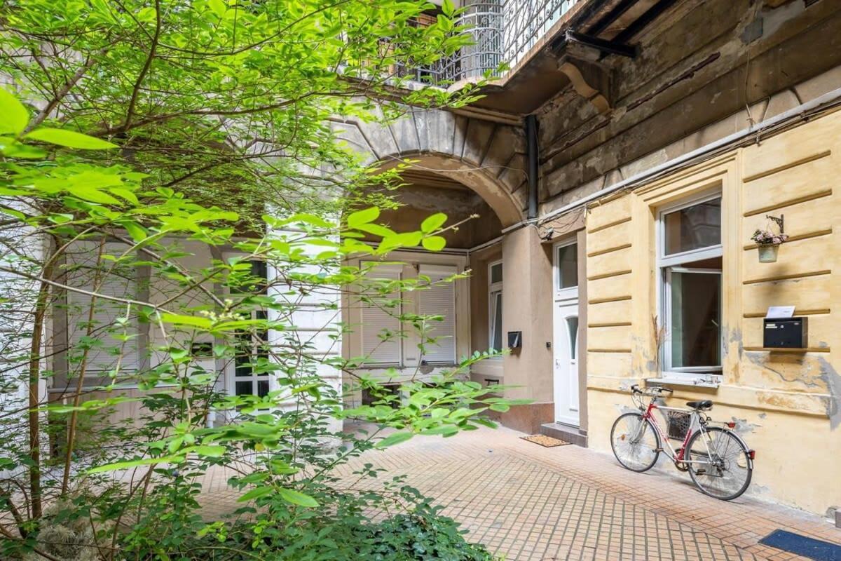 Lägenhet Rustic In The Downtown Budapest