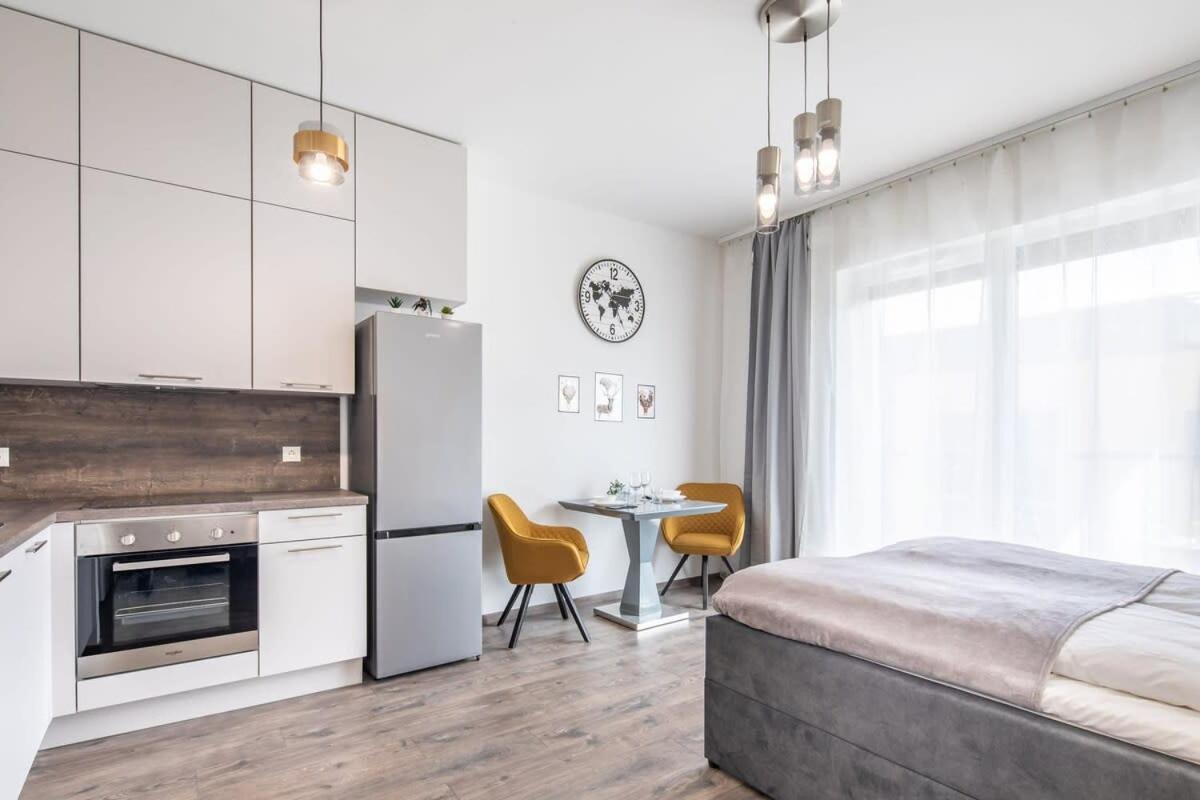 Modern Comfy Next To The River Lejlighed *