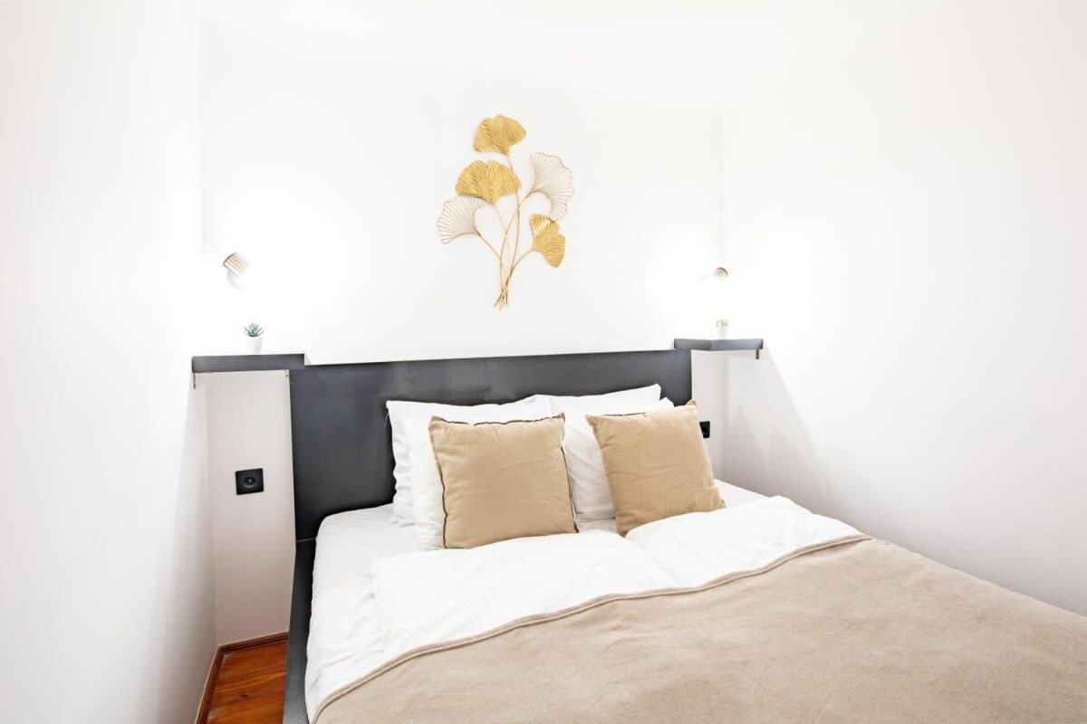 Cute Modern Getaway In The Heart Of The *