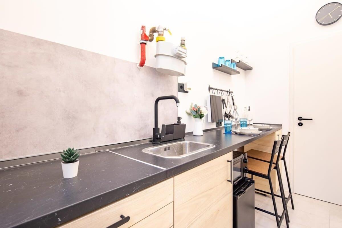 Apartament Cute Modern Getaway In The Heart Of The