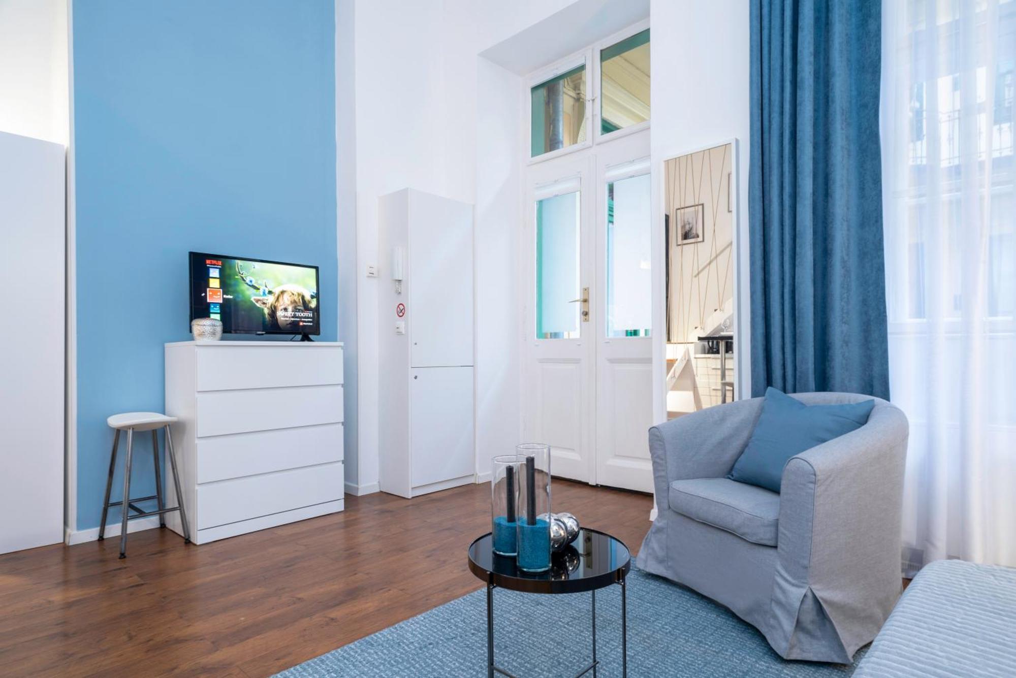 Amethyst - Kadar * Budapest