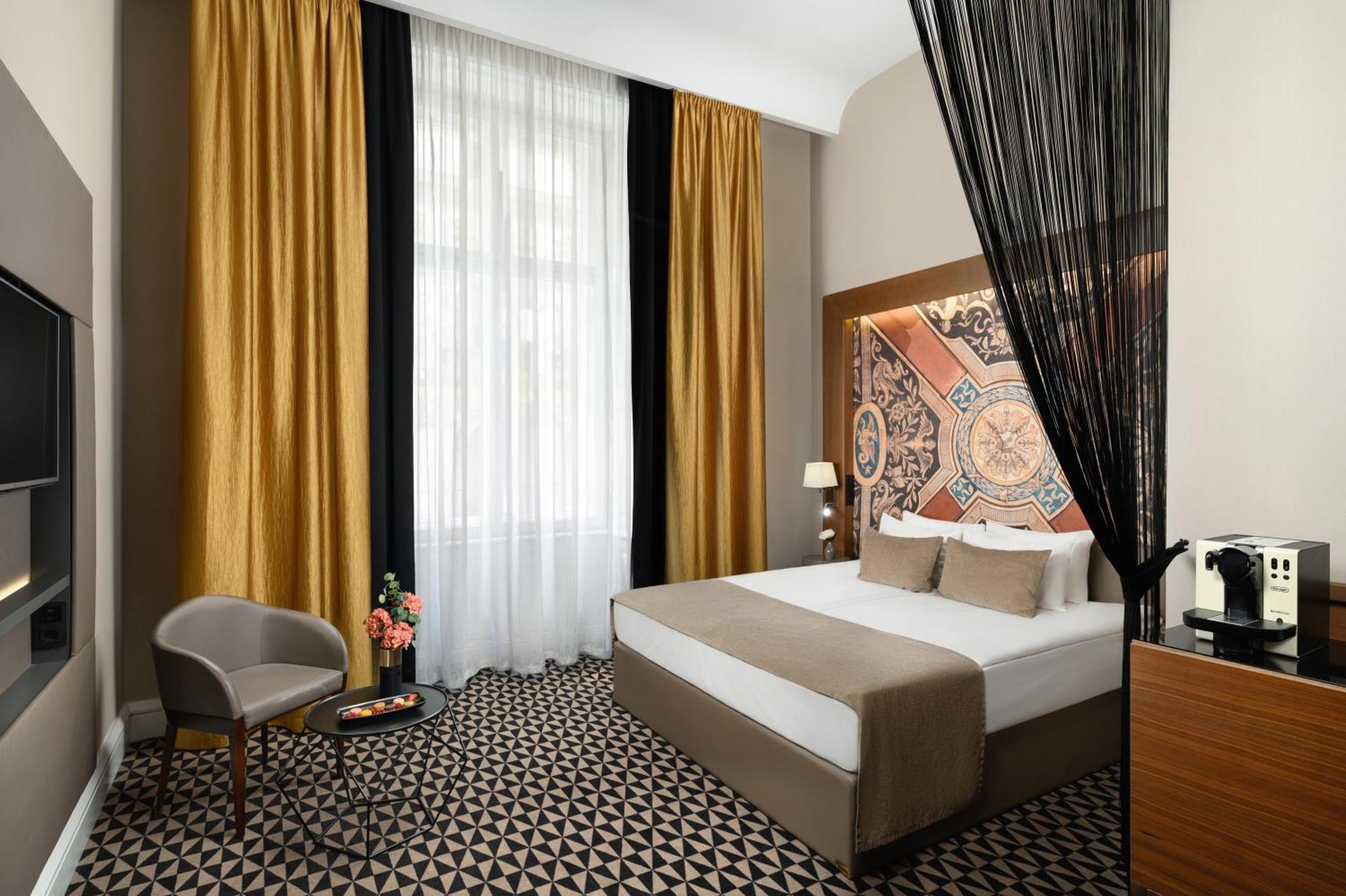 Moments By Continental Group 4* Budapest