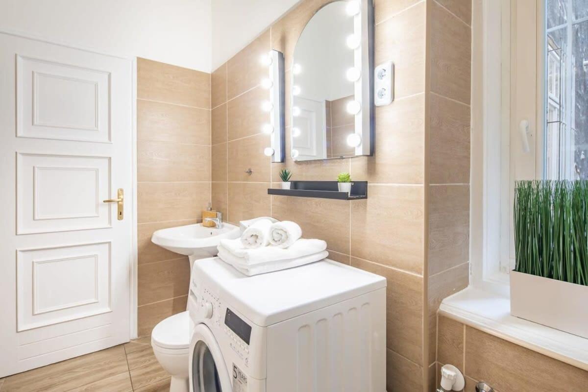 Full Comfort, 4 Bedrooms In The Heart Of The