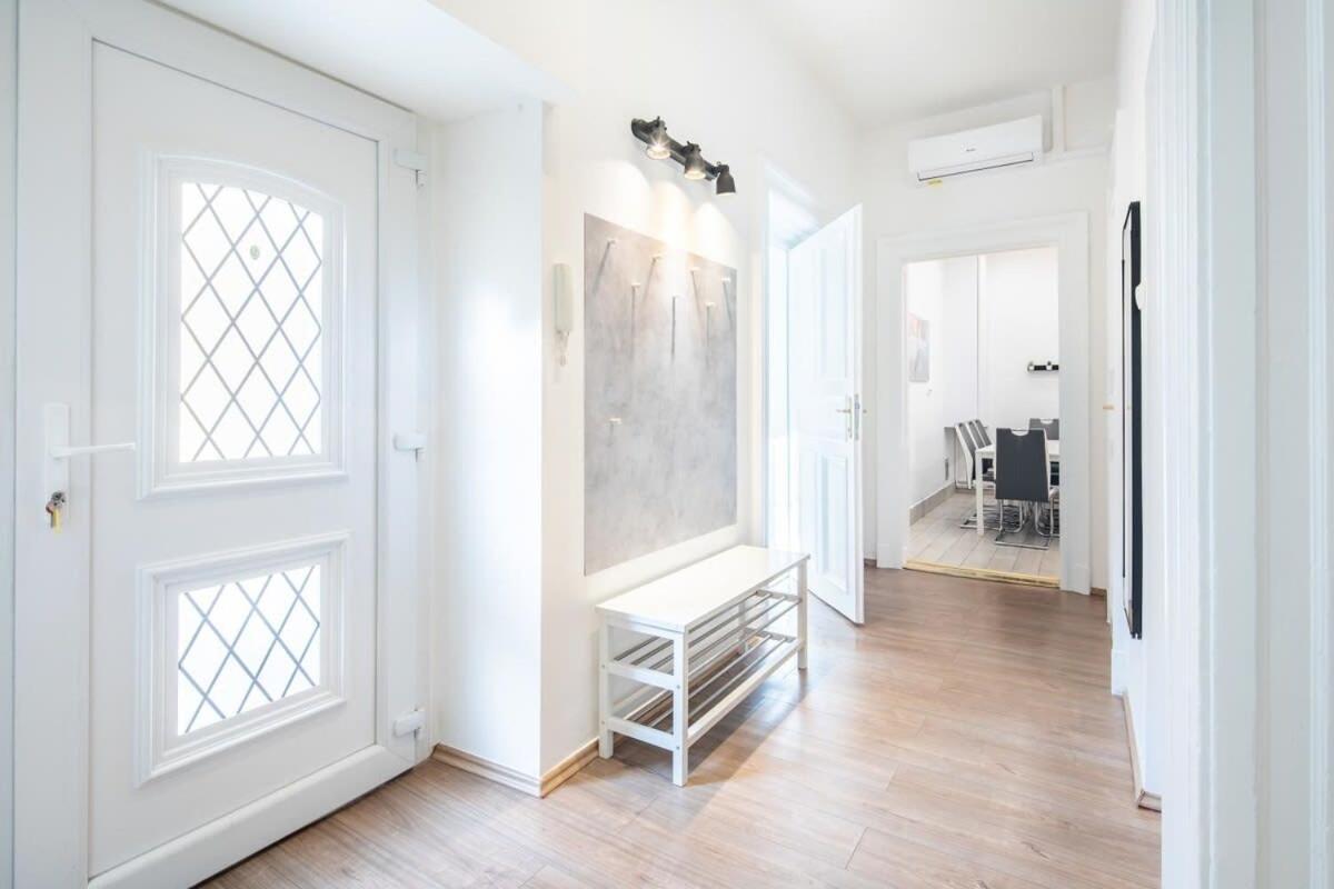 Full Comfort, 4 Bedrooms In The Heart Of The Appartement *