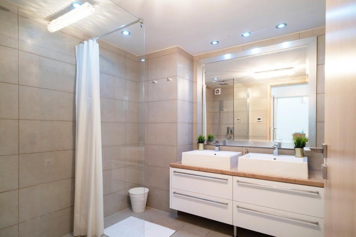 Super With A/c Appartamento Budapest