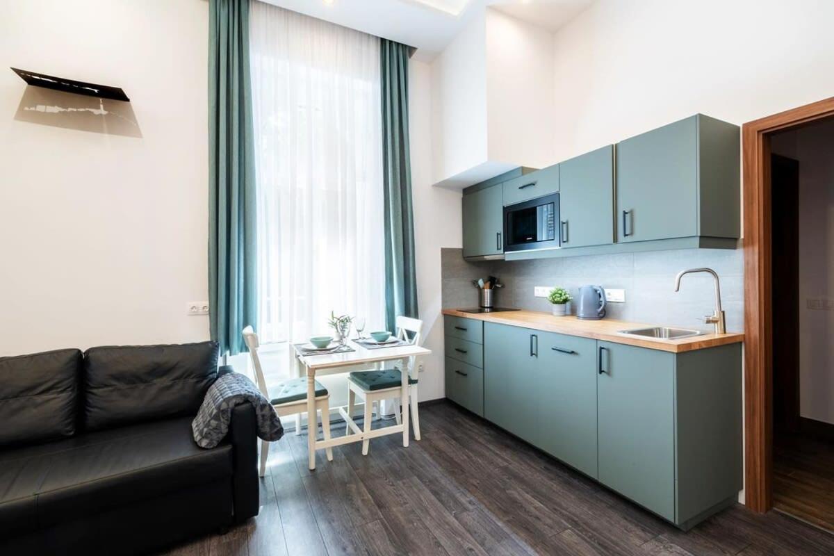 Comfy New At Castle Budapest