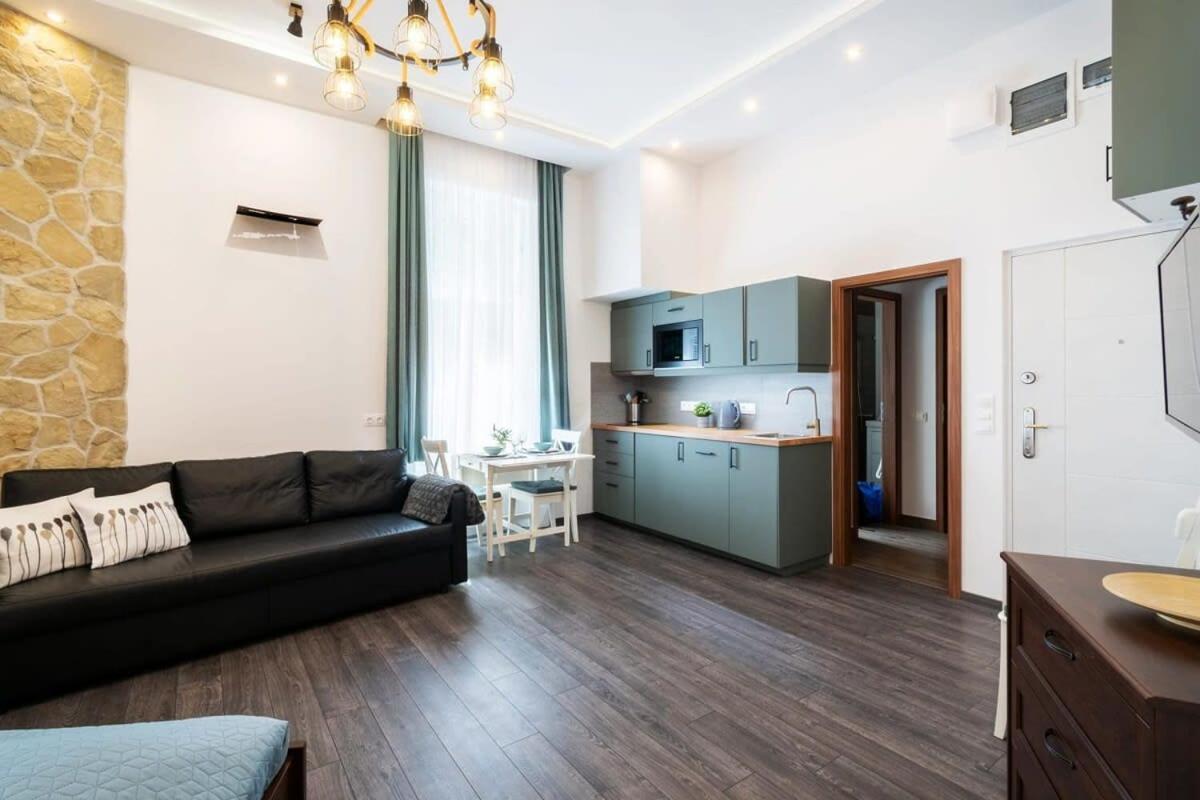 Comfy New At Castle * Budapest