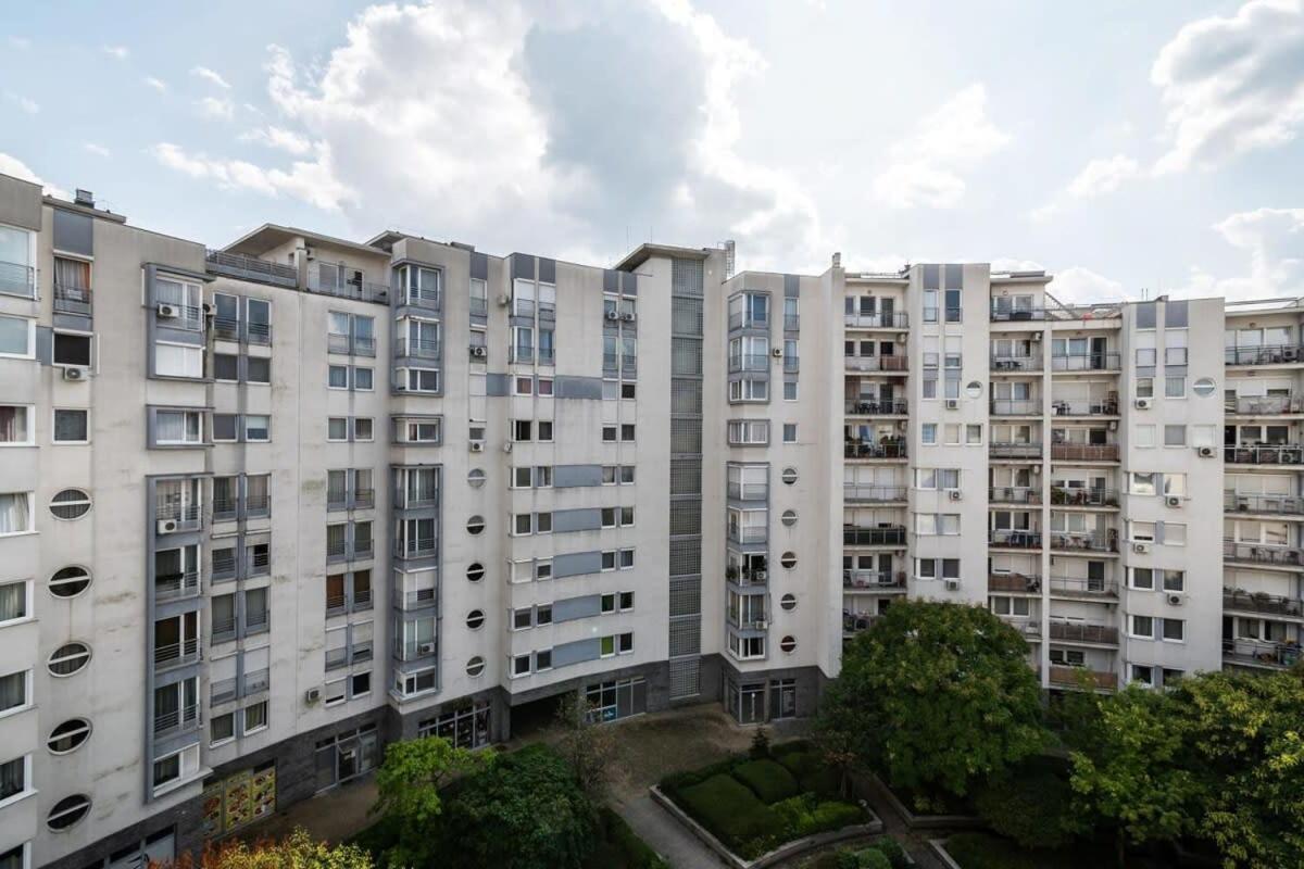 Apartamento Pleasant & Comfy In Super Location Budapest