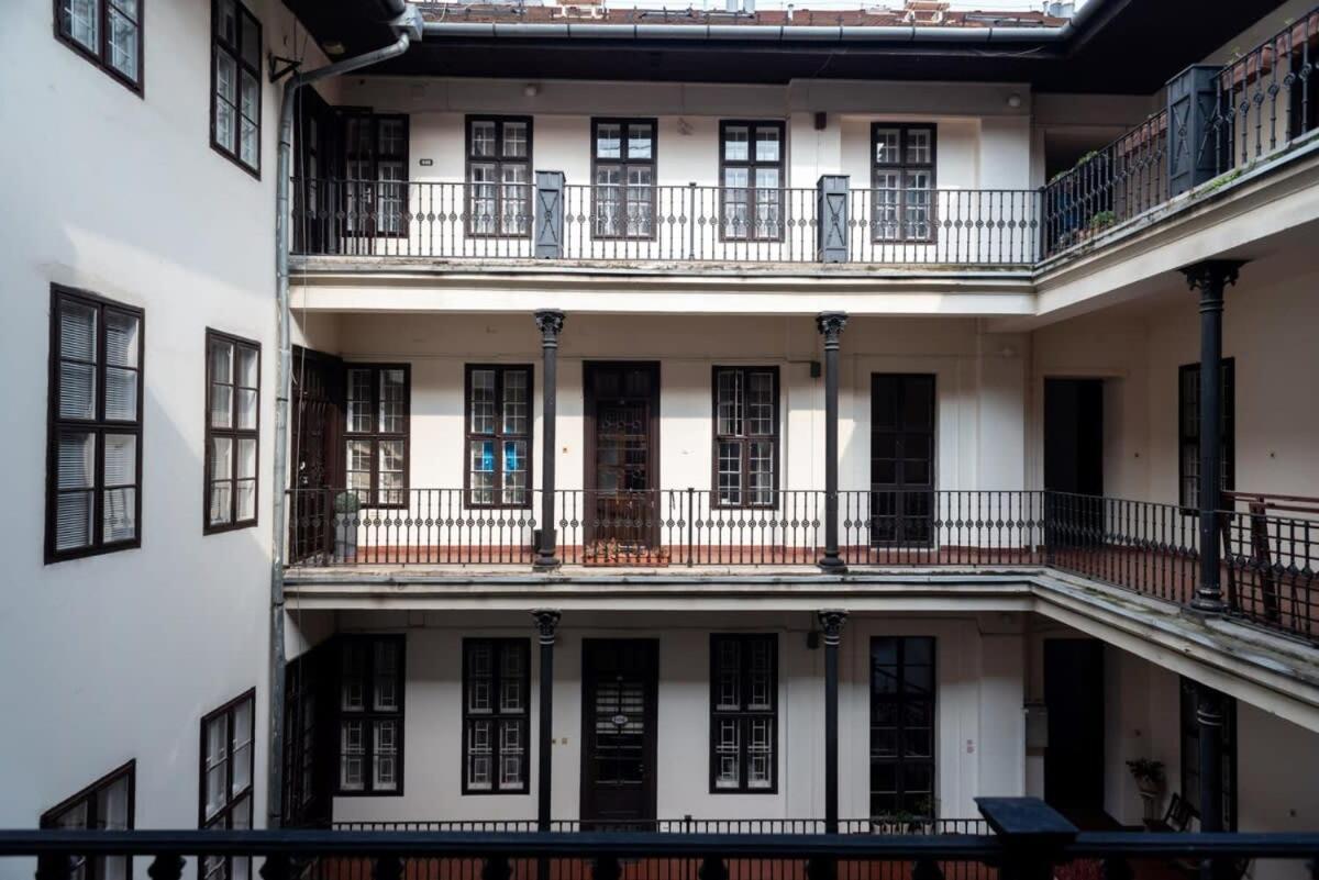 Lovely Downtown Close To The Basilica Apartmán *