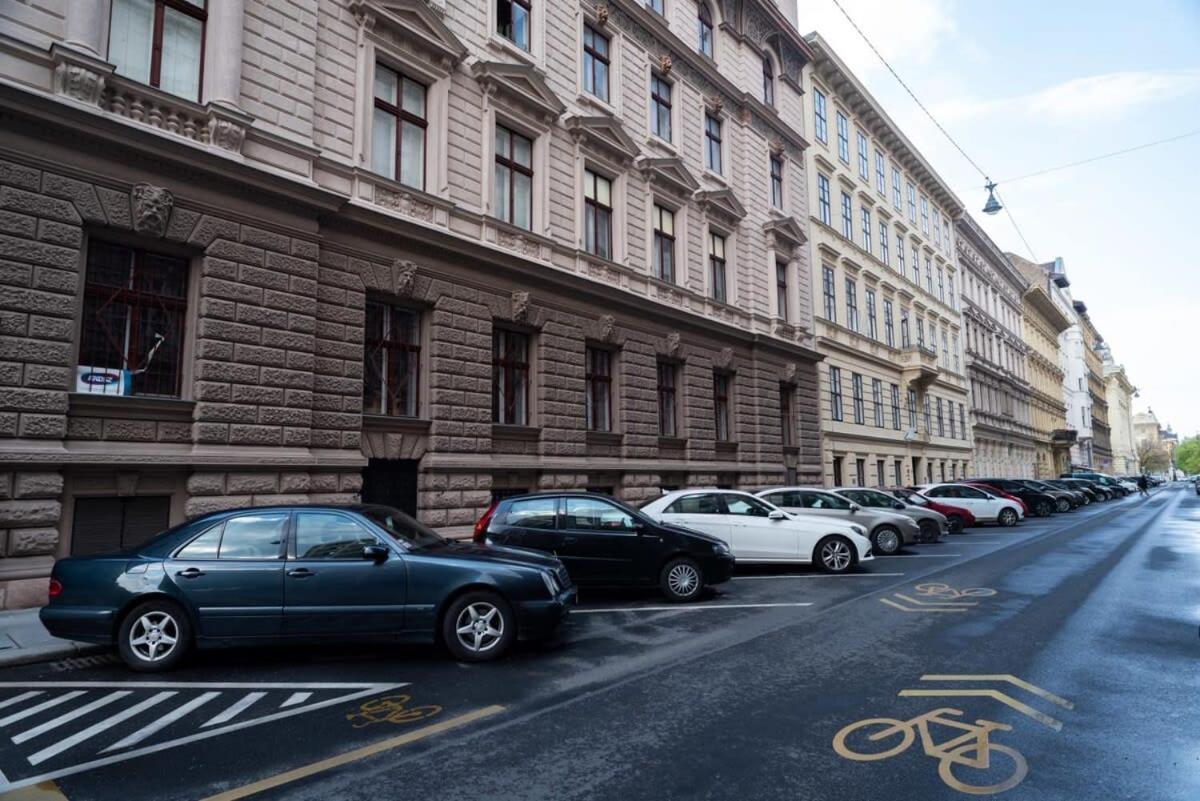 Lovely Downtown Close To The Basilica * Budapest