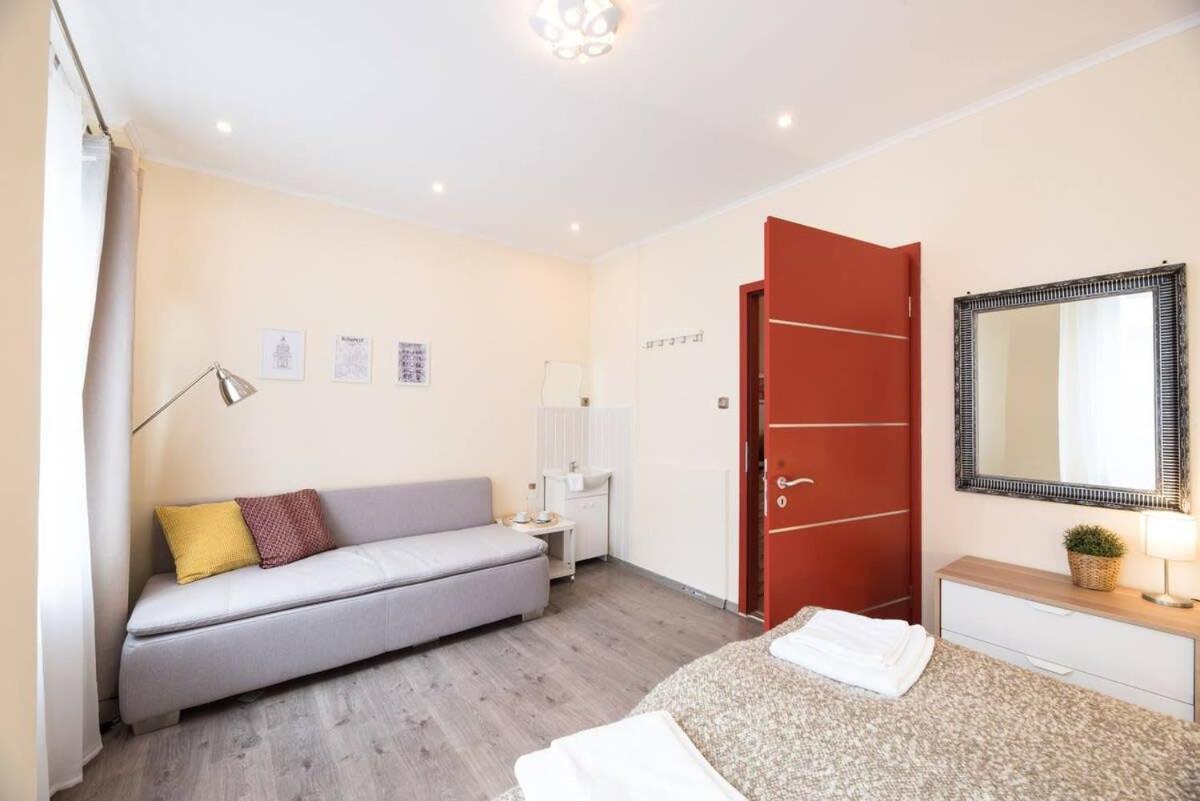 Ultra Large With Ac And Balcony Budapest
