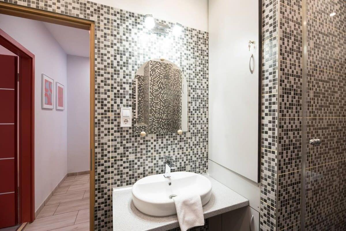 Ultra Large With Ac And Balcony Apartamento *