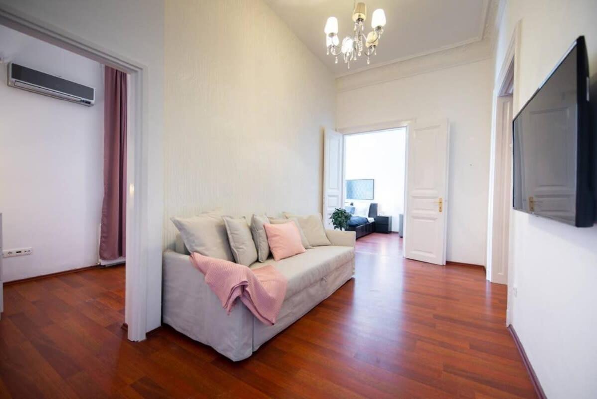 Apartamento Very Convenient Large Ac Place
