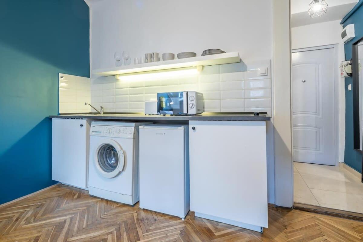 Quiet Charming Near The Center Apartman *