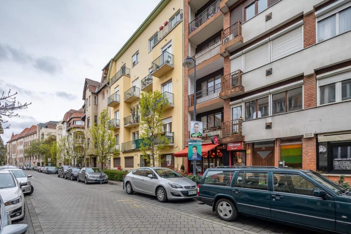 Quiet Charming Near The Center Apartman