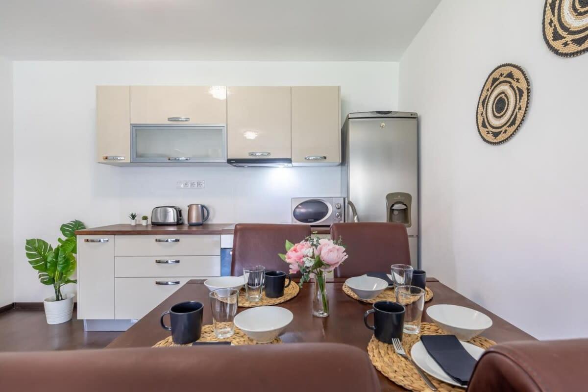 Sunny Balcony - Cute And Cozy Appartement Budapest