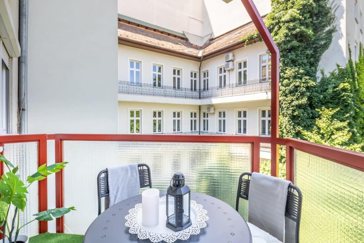 Appartement Sunny Balcony - Cute And Cozy *