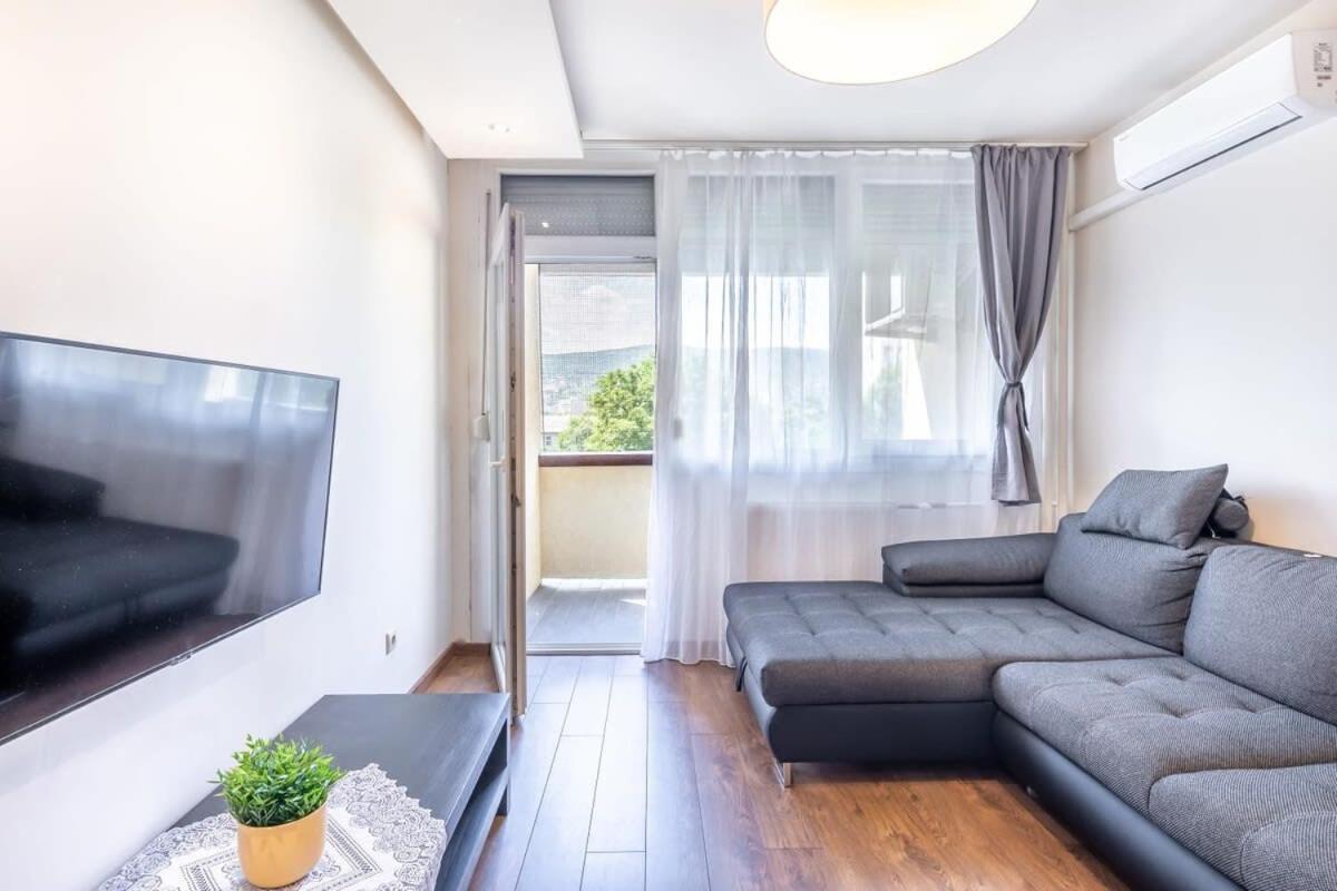Cozy Quiet With A Balcony Apartment Budapest