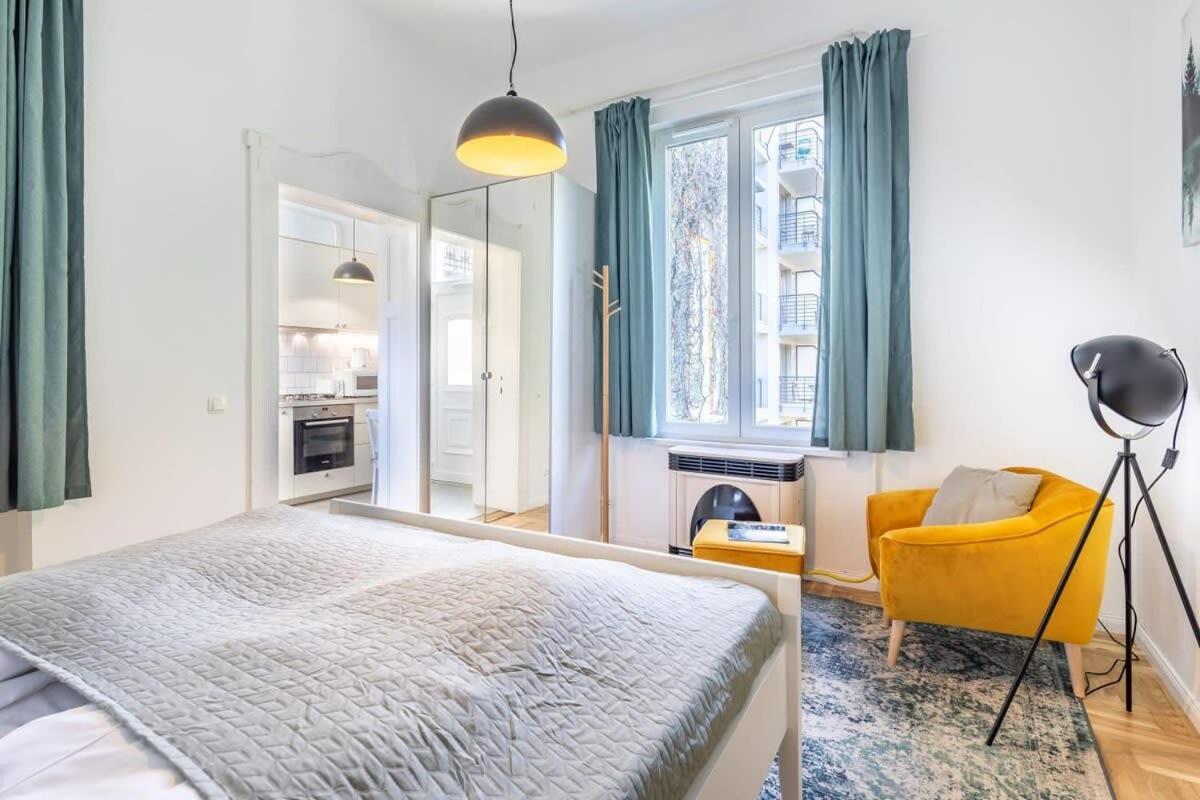 Lovely & Cozy With A C Lägenhet