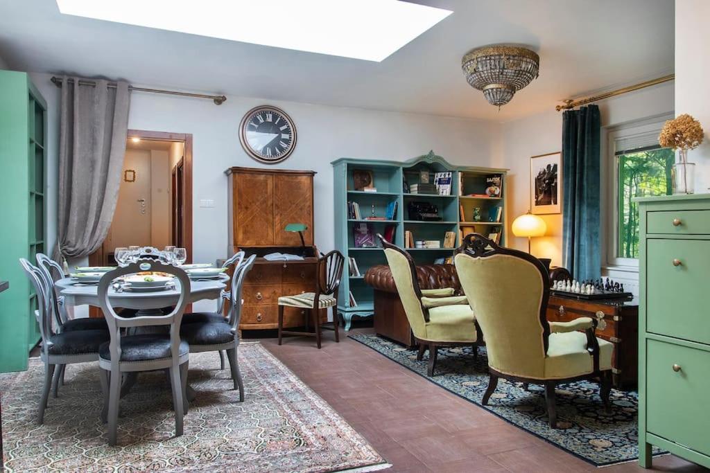 House W/castle View Garden, Wine, Garage, Netflix Holiday home Budapest