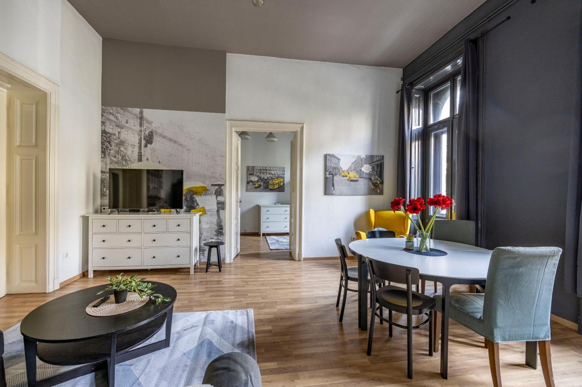 Cozy & Nostalgic Style In The Center Apartmán Budapest