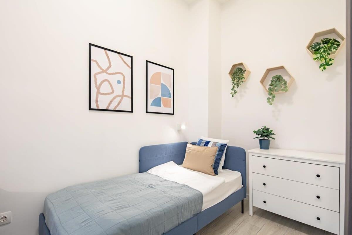 For Solo Traveller Apartment
