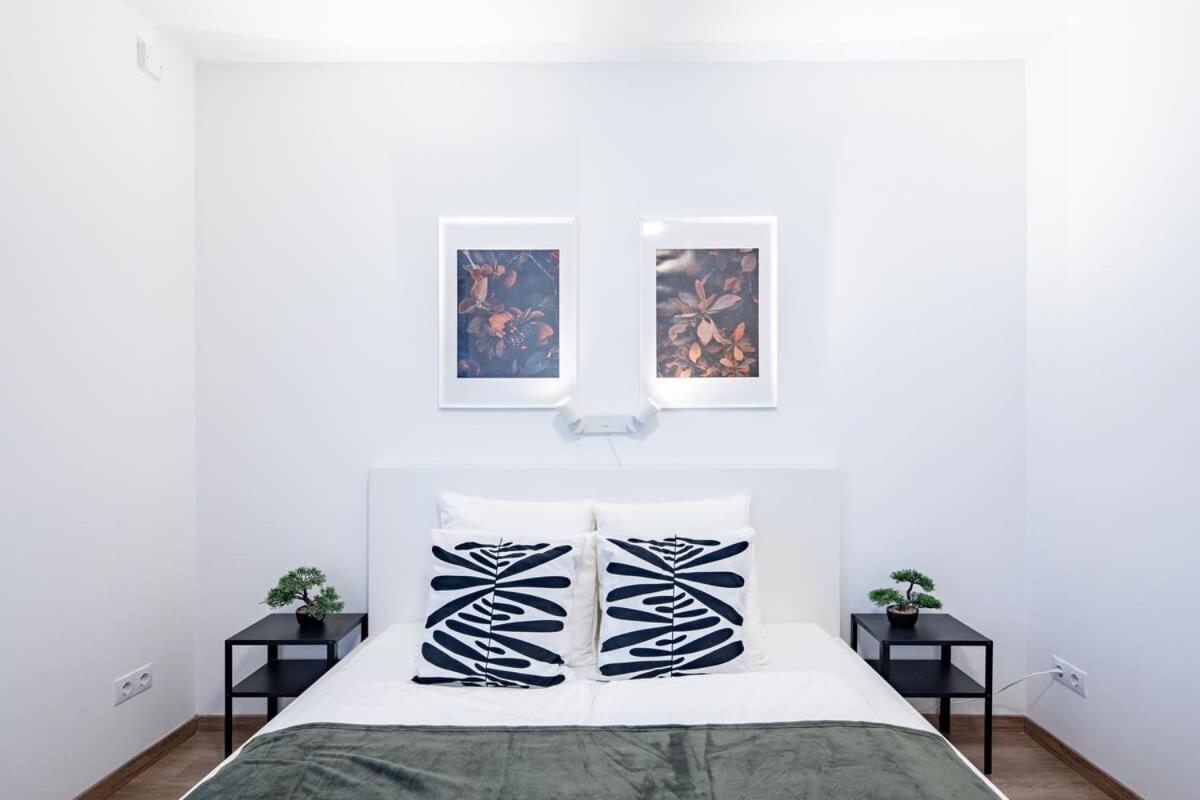 - Terrace - Modern Apartmán
