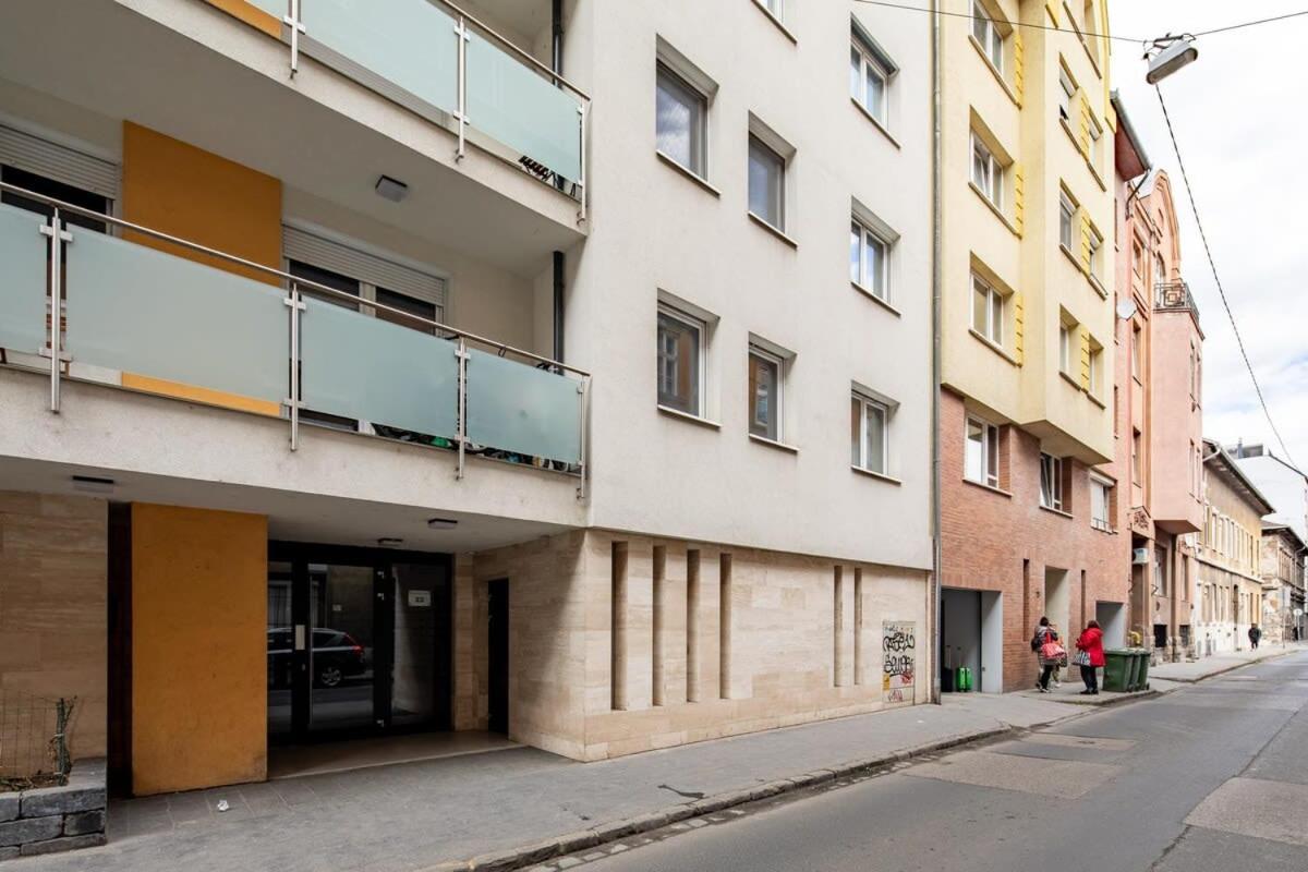 - Terrace - Modern Budapest
