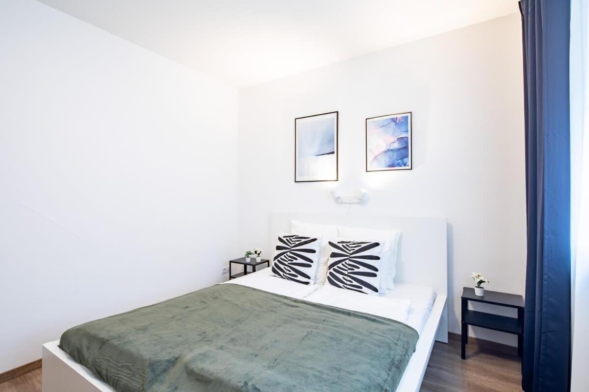 - Terrace - Modern Apartmán *