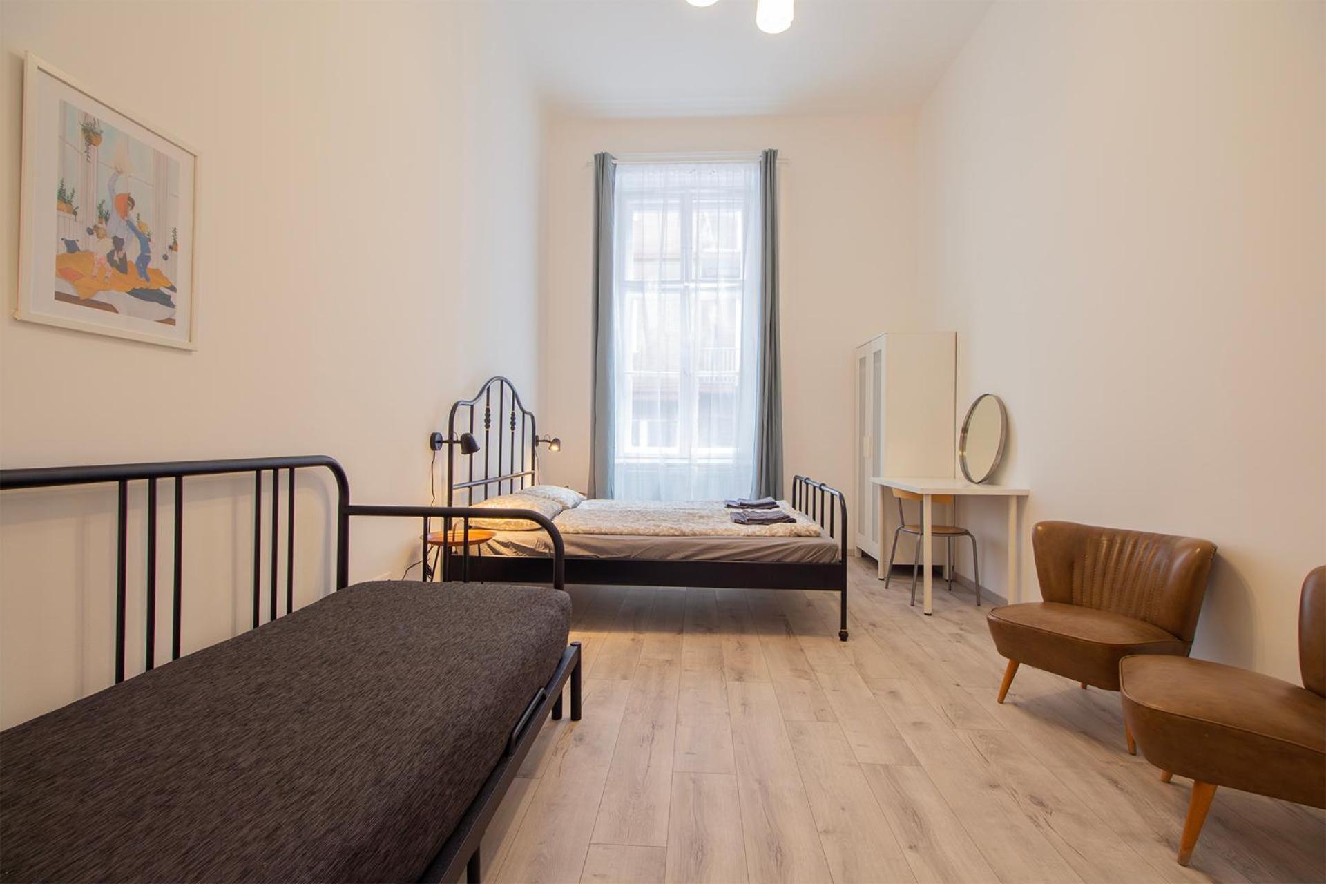 Dohany With 3bedroom 1,5bath - 9people