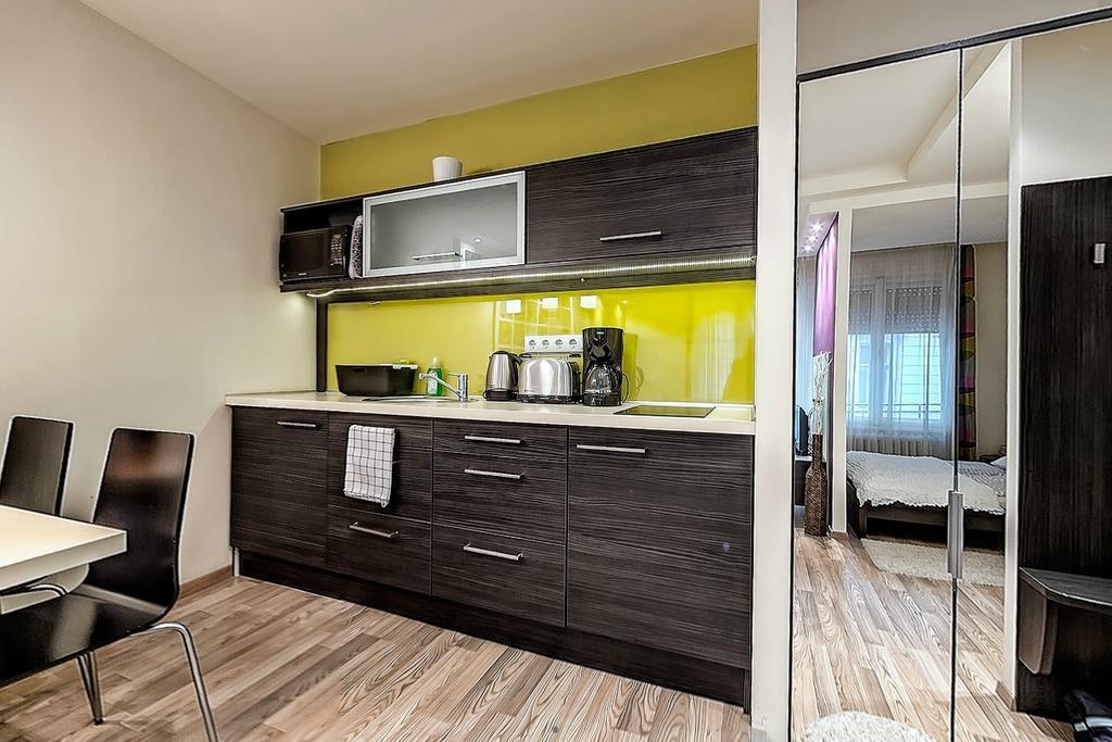 Centerstudio With Balcony In Downtown Apartment