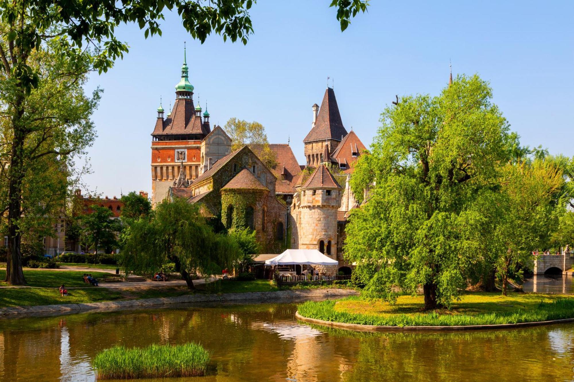 Budapestayz - Jozsef Budapest