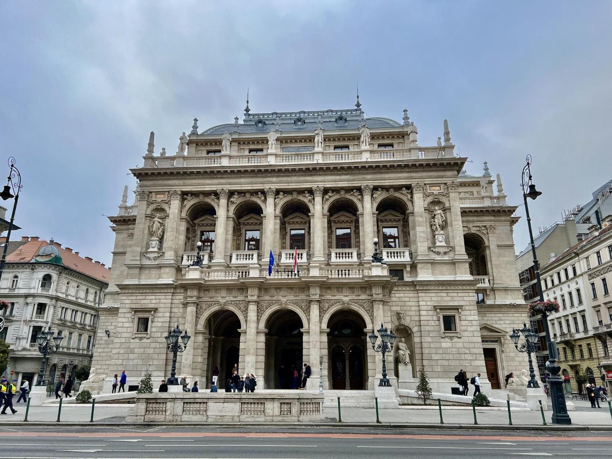 Budapestayz - Izabella * Budapest