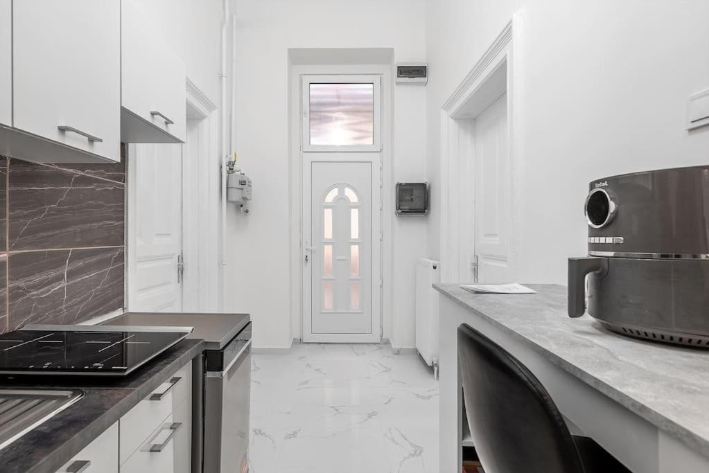 Apartament Dizsu's Place Budapeszt