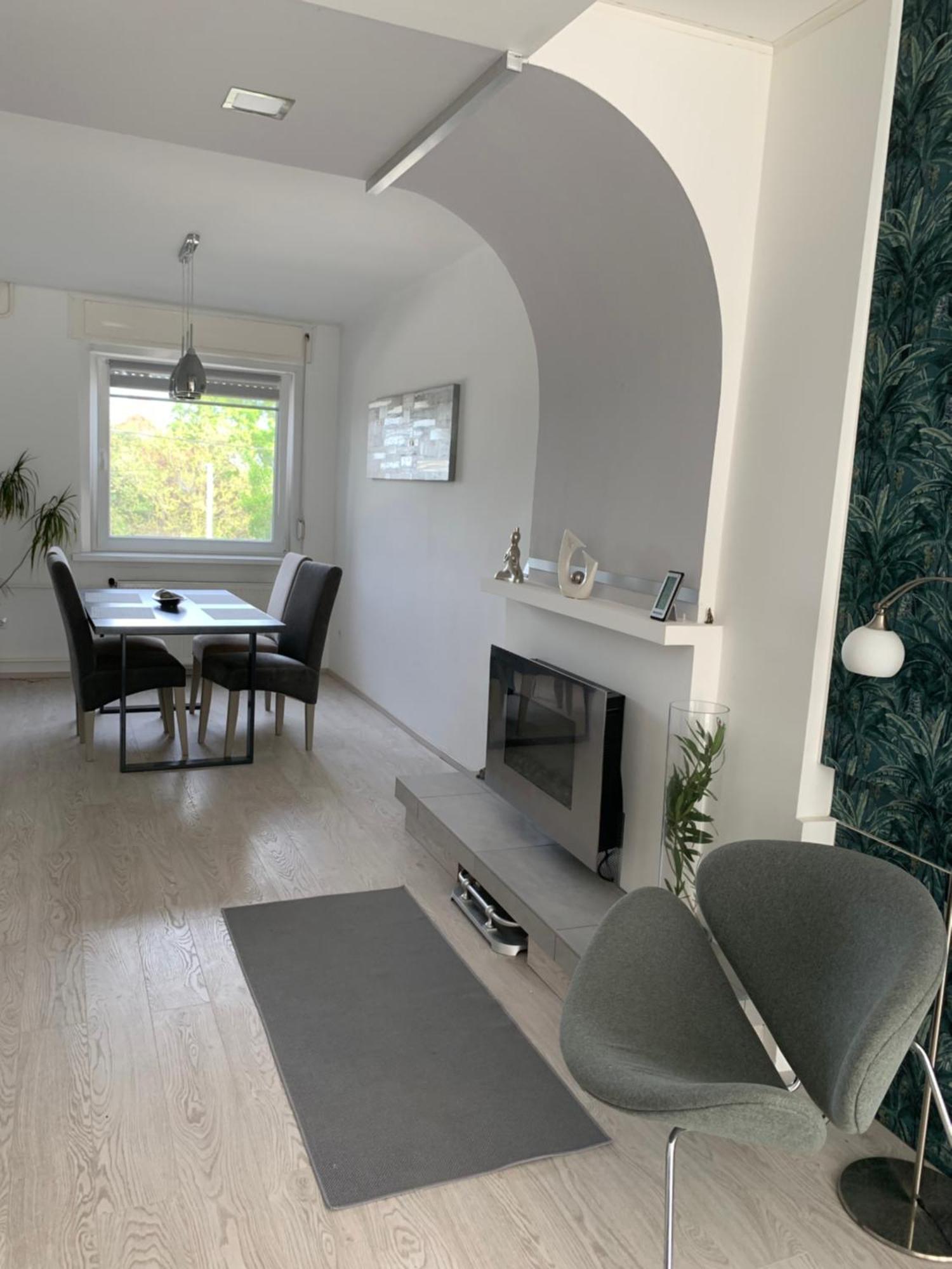 Panorama On The Hill With Free Garage Apartmán
