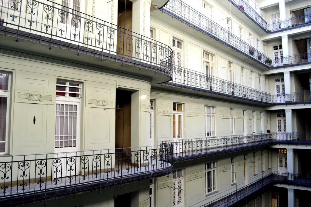 Casamia-elegant Vaci St.apt Appartement